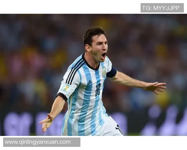 帕尼尼足球球星卡365MSN全套详解揭秘梅西苏亚雷斯内马尔珍藏版